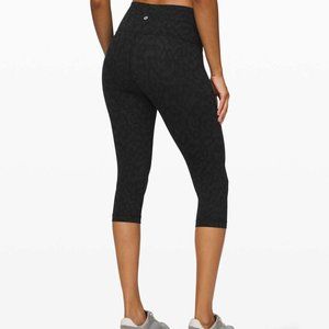 Lululemon Wunder Under High-Rise 1/2 Tight Full-On Luxtreme 17" Deep Coal 10